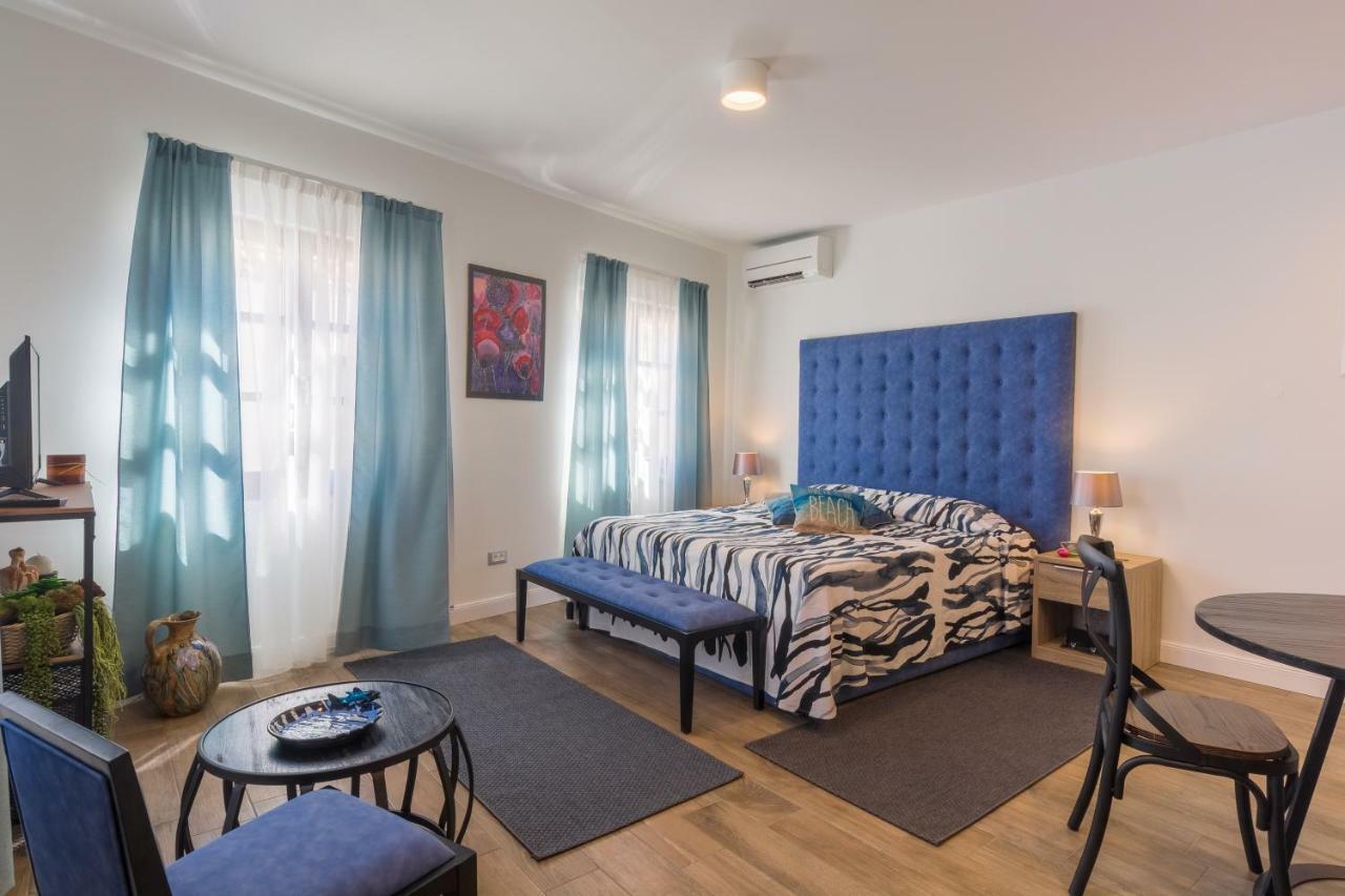 Apartments Mihael Nin Exterior foto